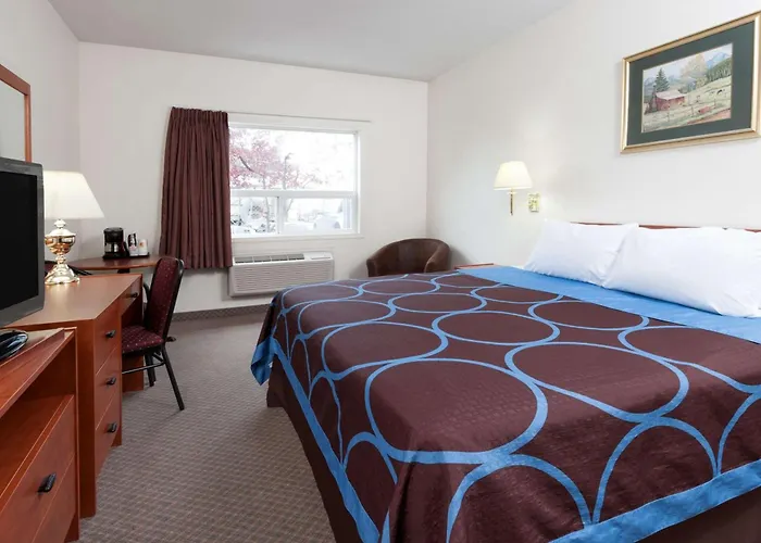 Super 8 By Wyndham Edmonton/West