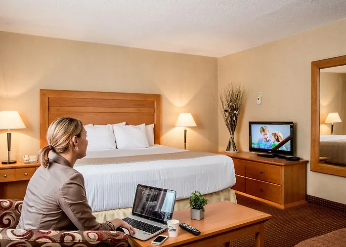 Days Inn By Wyndham Edmonton Downtown