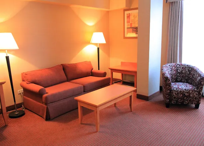 Days Inn By Wyndham Edmonton Downtown